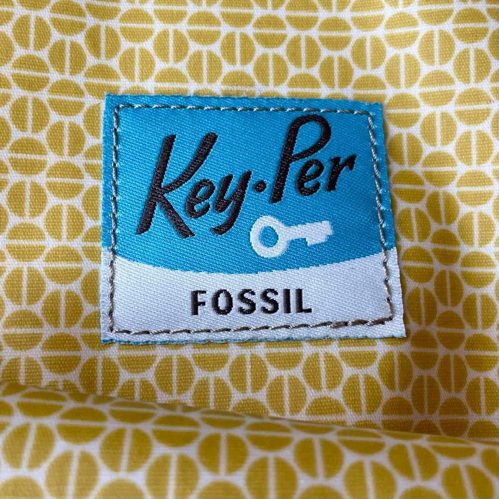 Fossil Key-Per Coated iPad Tablet Zip Sleeve Case Bag GUC Unique Revers‎ Design